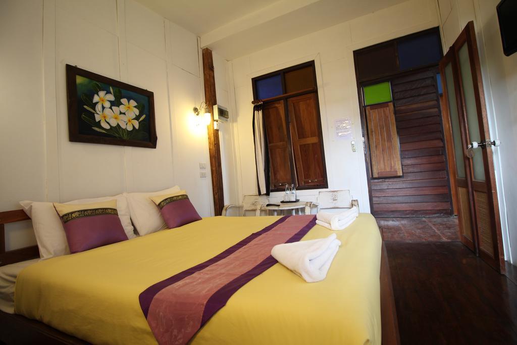 Paifah Boutique House Hotel Bagian luar foto