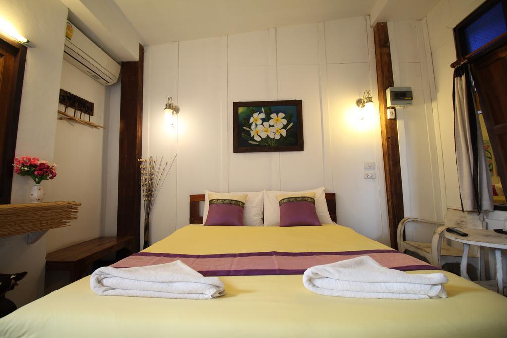 Paifah Boutique House Hotel Bagian luar foto