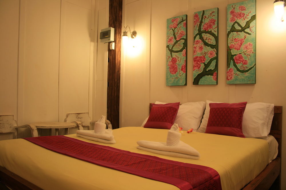 Paifah Boutique House Hotel Bagian luar foto