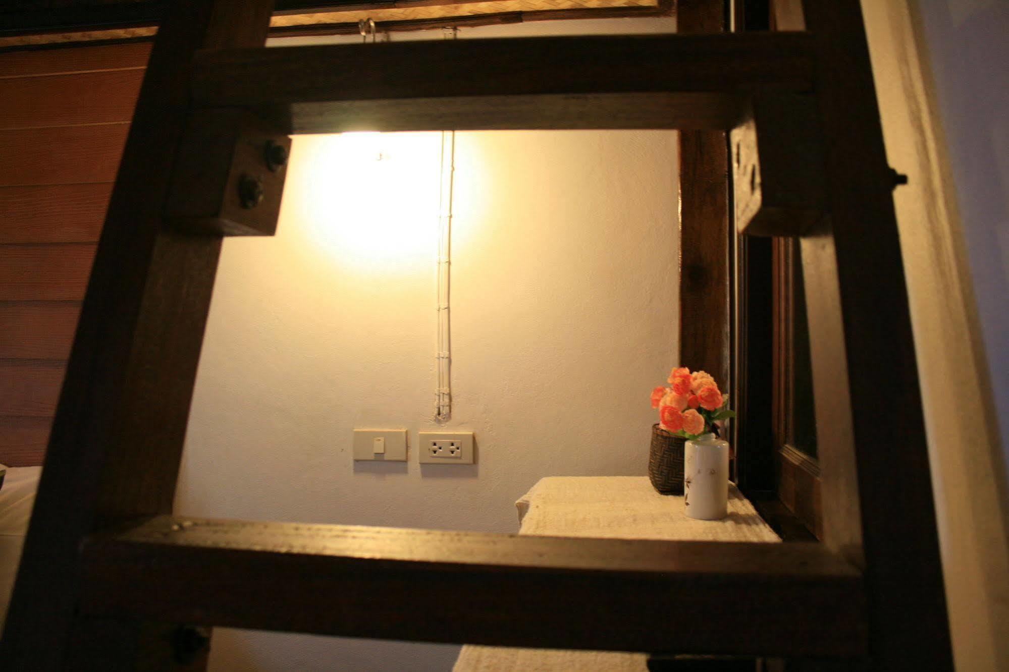 Paifah Boutique House Hotel Bagian luar foto