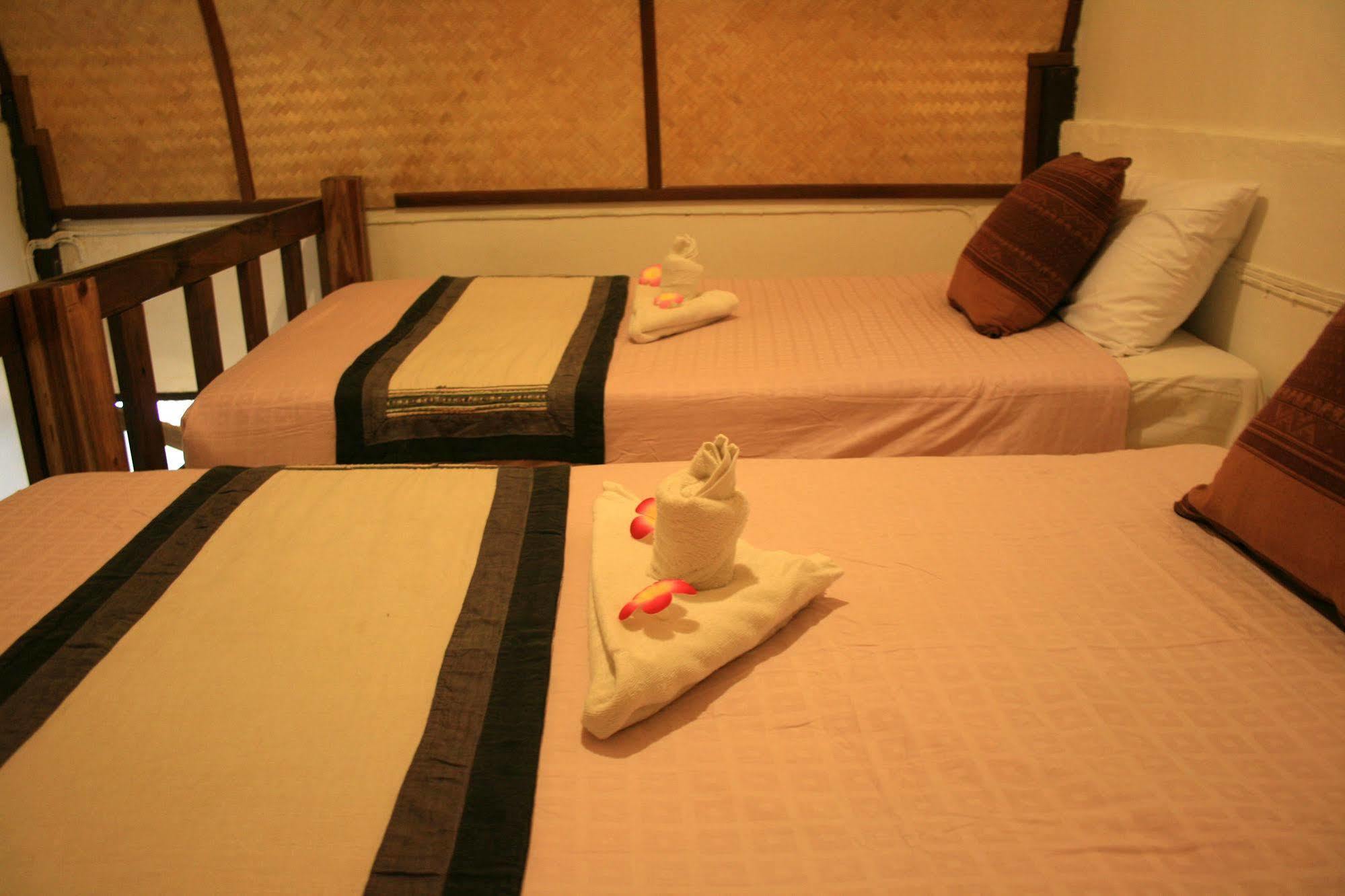 Paifah Boutique House Hotel Bagian luar foto