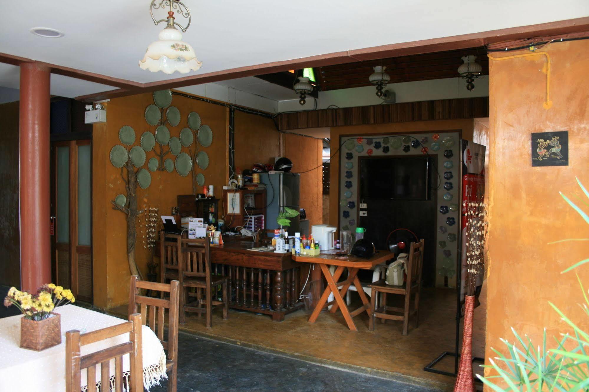 Paifah Boutique House Hotel Bagian luar foto