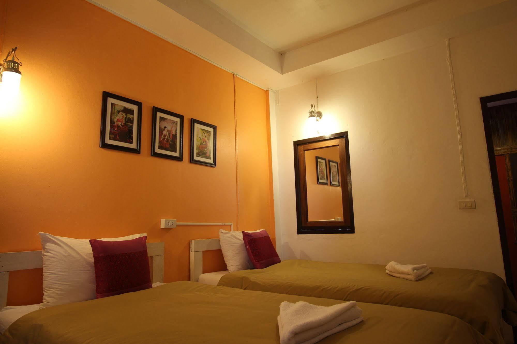 Paifah Boutique House Hotel Bagian luar foto
